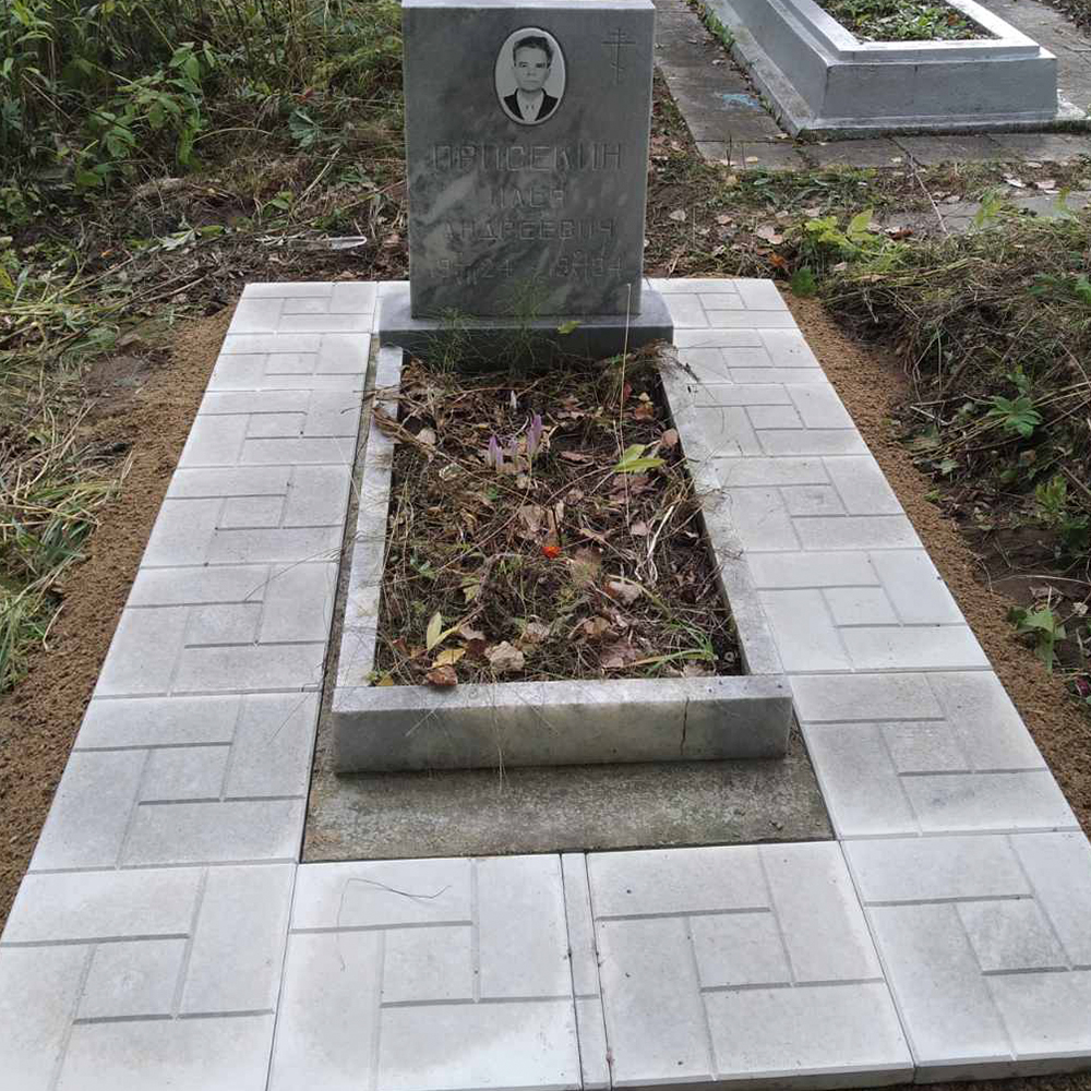 Тротуарная плитка на могилу 12.09.2022 - 10000 р.